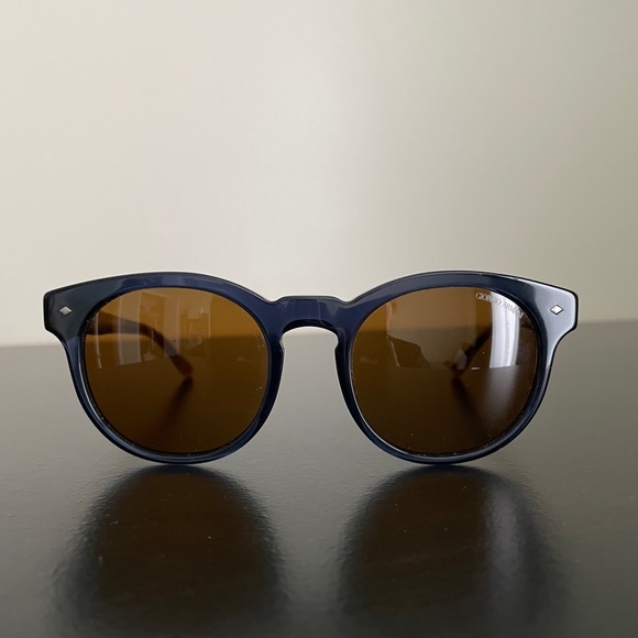 Giorgio Armani Sunglasses - Picture 3 of 5